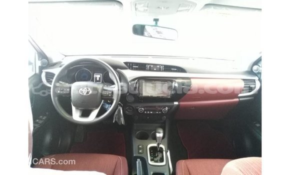 Buy Import Toyota Hilux White Car in Import - Dubai in Anse-la-Raye Buy Import Toyota Hilux White Car in Import - Dubai in Anse-la-Raye