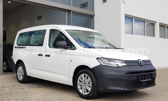 Buy Used Volkswagen Caddy White Car in Castries in Castries