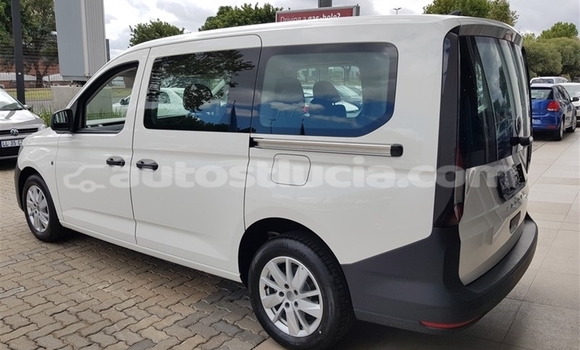 Buy Used Volkswagen Caddy White Car in Castries in Castries Buy Used Volkswagen Caddy White Car in Castries in Castries