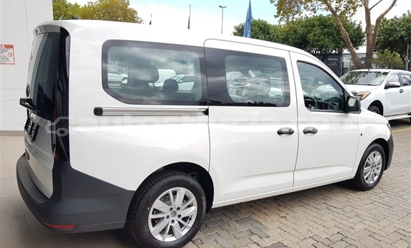 Buy Used Volkswagen Caddy White Car in Castries in Castries Buy Used Volkswagen Caddy White Car in Castries in Castries