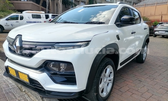 Buy Used Renault KWID White Car in Castries in Castries Buy Used Renault KWID White Car in Castries in Castries