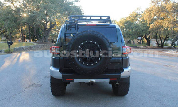Buy Used Toyota FJ Cruiser Green Car in Castries in Castries Buy Used Toyota FJ Cruiser Green Car in Castries in Castries