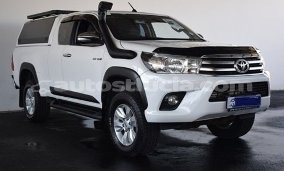 Buy Used Toyota Hilux White Car in Castries in Castries Buy Used Toyota Hilux White Car in Castries in Castries