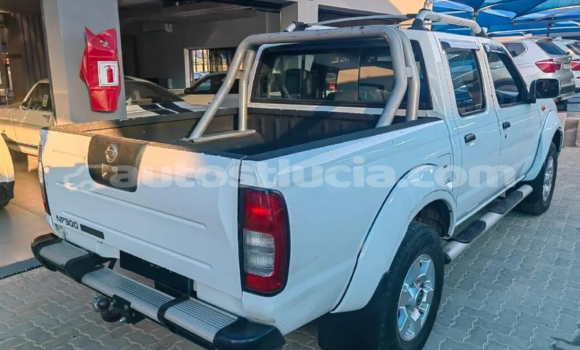 Buy Used Nissan NP 300 White Car in Castries in Castries Buy Used Nissan NP 300 White Car in Castries in Castries