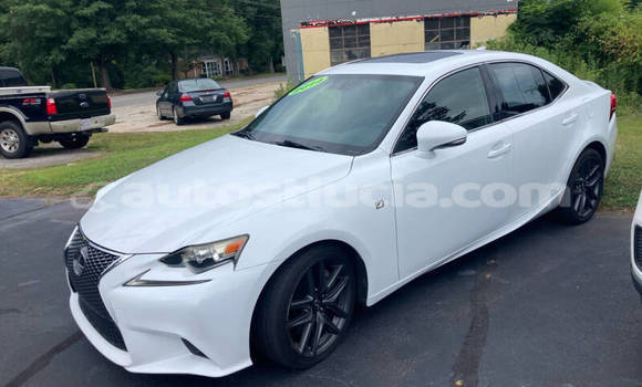 Buy Used Lexus IS 300 White Car in Castries in Castries Buy Used Lexus IS 300 White Car in Castries in Castries