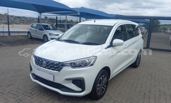 Buy Used Suzuki Ertiga White Car in Castries in Castries Buy Used Suzuki Ertiga White Car in Castries in Castries