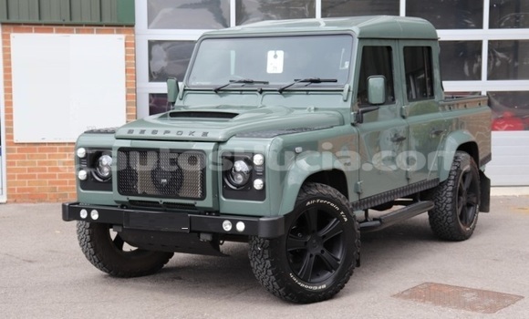 Acheter Occasion Voiture Land Rover Defender Vert à Castries, Castries Acheter Occasion Voiture Land Rover Defender Vert à Castries, Castries