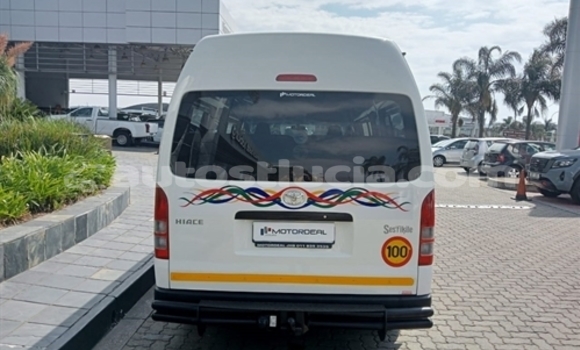 Buy Used Toyota Hiace White Car in Castries in Castries Buy Used Toyota Hiace White Car in Castries in Castries