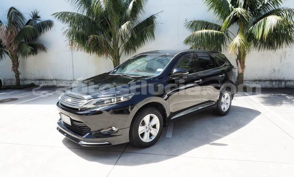Buy Used Toyota Harrier Black Car in Castries in Castries Buy Used Toyota Harrier Black Car in Castries in Castries