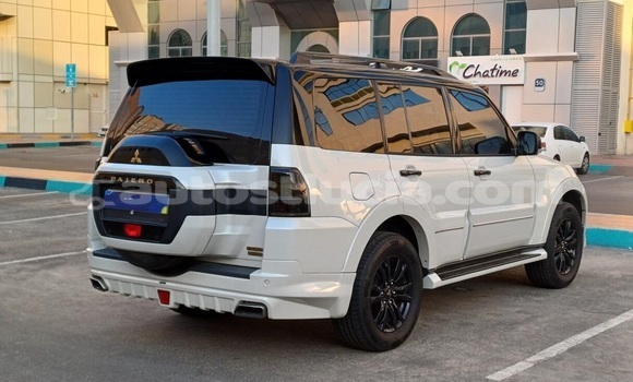 Buy Used Mitsubishi Pajero White Car in Castries in Castries Buy Used Mitsubishi Pajero White Car in Castries in Castries