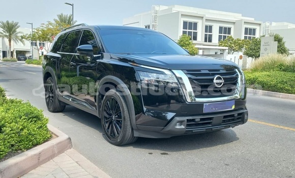 Buy Used Nissan Pathfinder Black Car in Castries in Castries Buy Used Nissan Pathfinder Black Car in Castries in Castries