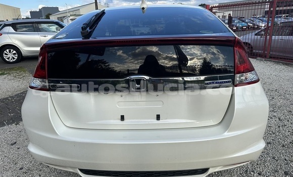 Buy Used Honda Insight White Car in Castries in Castries Buy Used Honda Insight White Car in Castries in Castries