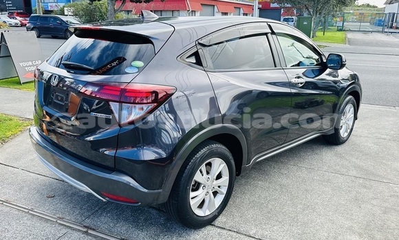 Buy Used Honda Vezel Blue Car in Castries in Castries Buy Used Honda Vezel Blue Car in Castries in Castries