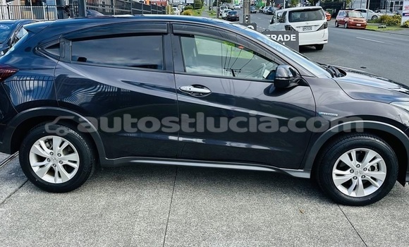 Buy Used Honda Vezel Blue Car in Castries in Castries Buy Used Honda Vezel Blue Car in Castries in Castries