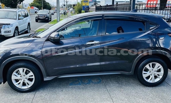 Buy Used Honda Vezel Blue Car in Castries in Castries Buy Used Honda Vezel Blue Car in Castries in Castries