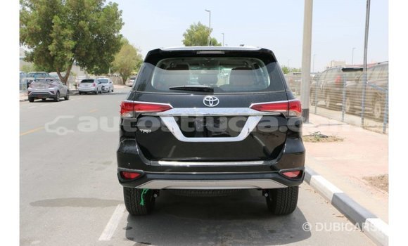 Acheter Import Voiture Toyota Fortuner Noir à Import - Dubai, Anse-la-Raye Acheter Import Voiture Toyota Fortuner Noir à Import - Dubai, Anse-la-Raye