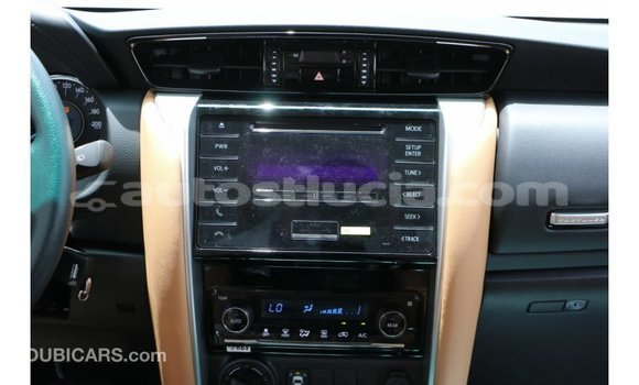 Acheter Import Voiture Toyota Fortuner Noir à Import - Dubai, Anse-la-Raye Acheter Import Voiture Toyota Fortuner Noir à Import - Dubai, Anse-la-Raye