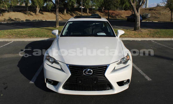 Buy Used Lexus IS White Car in Castries in Castries Buy Used Lexus IS White Car in Castries in Castries
