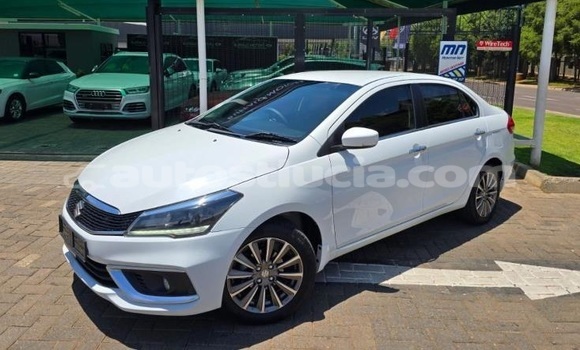 Acheter Occasion Voiture Suzuki Ciaz Blanc à Castries, Castries Acheter Occasion Voiture Suzuki Ciaz Blanc à Castries, Castries