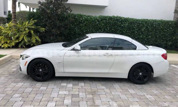 Acheter Occasion Voiture BMW 4-Series Blanc à Castries, Castries Acheter Occasion Voiture BMW 4-Series Blanc à Castries, Castries