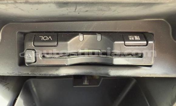 Buy Used Toyota Voxy White Car in Import - Dubai in Anse-la-Raye Buy Used Toyota Voxy White Car in Import - Dubai in Anse-la-Raye