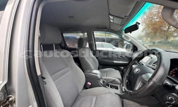 Buy Used Toyota Hilux Other Car in Import - Dubai in Anse-la-Raye Buy Used Toyota Hilux Other Car in Import - Dubai in Anse-la-Raye