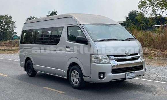Buy Used Toyota Hiace Silver Car in Import - Dubai in Anse-la-Raye Buy Used Toyota Hiace Silver Car in Import - Dubai in Anse-la-Raye