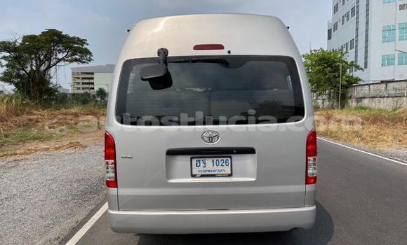 Buy Used Toyota Hiace Silver Car in Import - Dubai in Anse-la-Raye Buy Used Toyota Hiace Silver Car in Import - Dubai in Anse-la-Raye