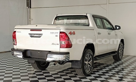 Buy New Toyota Hilux White Car in Canaries in Canaries Buy New Toyota Hilux White Car in Canaries in Canaries