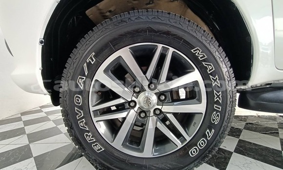 Buy New Toyota Hilux White Car in Canaries in Canaries Buy New Toyota Hilux White Car in Canaries in Canaries