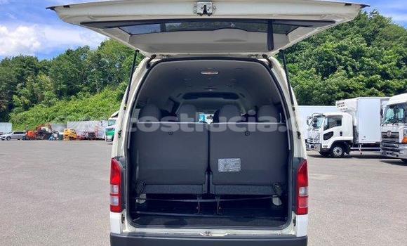 Buy Used Toyota Hiace White Car in Canaries in Canaries Buy Used Toyota Hiace White Car in Canaries in Canaries