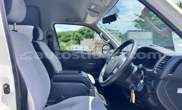 Buy Used Toyota Hiace White Car in Canaries in Canaries Buy Used Toyota Hiace White Car in Canaries in Canaries