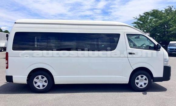 Buy Used Toyota Hiace White Car in Canaries in Canaries Buy Used Toyota Hiace White Car in Canaries in Canaries