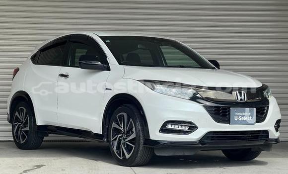 Buy Used Honda Vezel White Car in Castries in Castries Buy Used Honda Vezel White Car in Castries in Castries