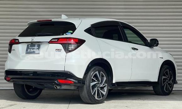 Buy Used Honda Vezel White Car in Castries in Castries Buy Used Honda Vezel White Car in Castries in Castries