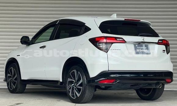 Buy Used Honda Vezel White Car in Castries in Castries Buy Used Honda Vezel White Car in Castries in Castries
