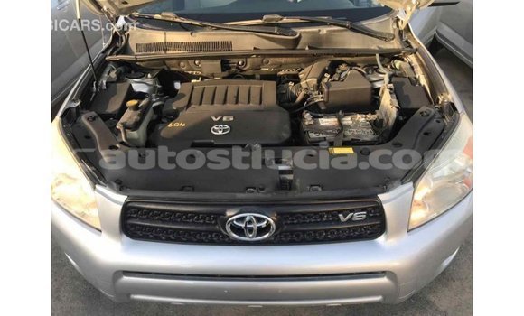 Buy Import Toyota HiAce Other Truck in Import - Dubai in Anse-la-Raye Buy Import Toyota HiAce Other Truck in Import - Dubai in Anse-la-Raye