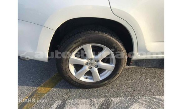 Buy Import Toyota HiAce White Truck in Import - Dubai in Anse-la-Raye Buy Import Toyota HiAce White Truck in Import - Dubai in Anse-la-Raye