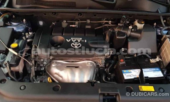 Buy Import Toyota HiAce Blue Truck in Import - Dubai in Anse-la-Raye Buy Import Toyota HiAce Blue Truck in Import - Dubai in Anse-la-Raye