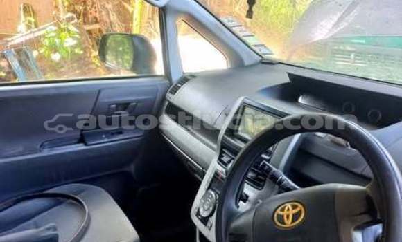 Buy Used Toyota Voxy Other Car in Dennery in Dennery