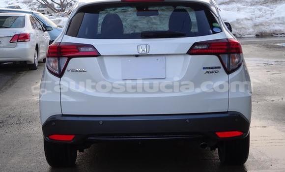 Acheter Occasion Voiture Honda Vezel Blanc à Castries, Castries Acheter Occasion Voiture Honda Vezel Blanc à Castries, Castries