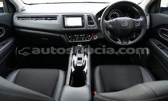 Buy Import Honda Vezel White Car in Castries in Castries Buy Import Honda Vezel White Car in Castries in Castries