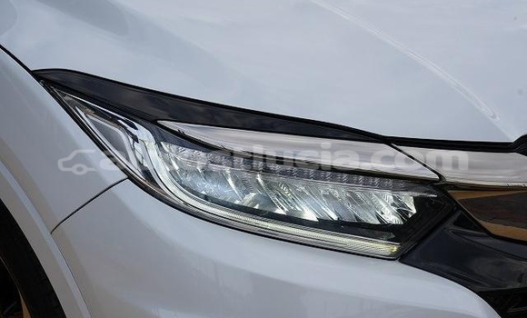 Buy Import Honda Vezel White Car in Castries in Castries Buy Import Honda Vezel White Car in Castries in Castries