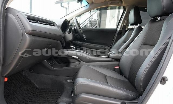 Buy Import Honda Vezel White Car in Castries in Castries Buy Import Honda Vezel White Car in Castries in Castries