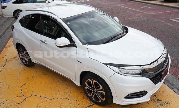 Buy Import Honda Vezel White Car in Castries in Castries Buy Import Honda Vezel White Car in Castries in Castries