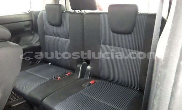 Acheter Import Voiture Toyota Voxy Gris à Castries, Castries Acheter Import Voiture Toyota Voxy Gris à Castries, Castries