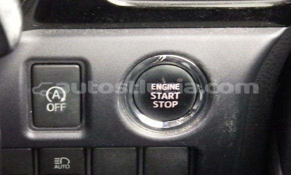 Acheter Import Voiture Toyota Voxy Gris à Castries, Castries Acheter Import Voiture Toyota Voxy Gris à Castries, Castries