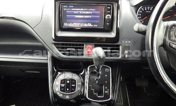 Acheter Import Voiture Toyota Voxy Gris à Castries, Castries Acheter Import Voiture Toyota Voxy Gris à Castries, Castries