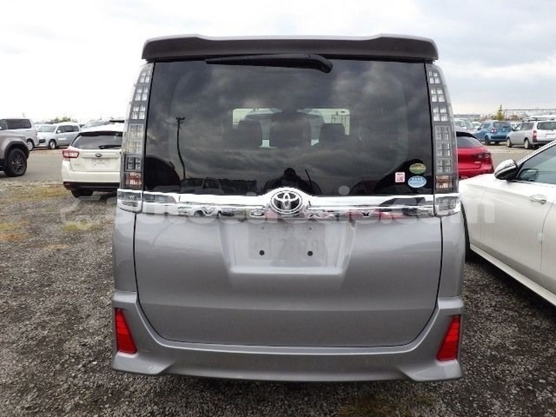 Big with watermark toyota voxy castries castries 4305