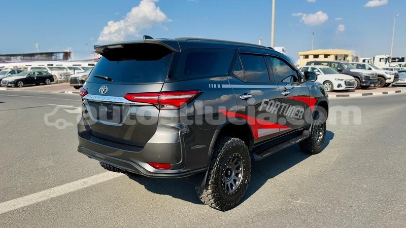 Big with watermark toyota fortuner anse la raye import dubai 4311